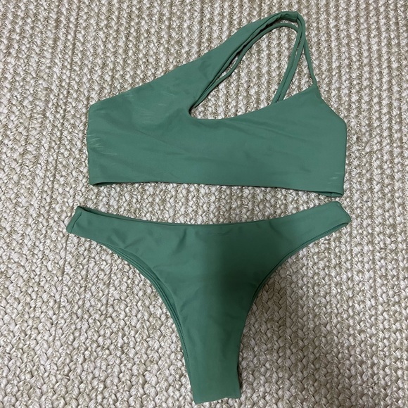 Mikoh Bikini Set - Picture 1 of 7